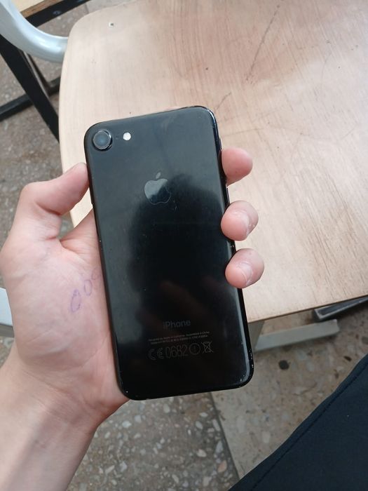 Айфон 7     iPhone 7