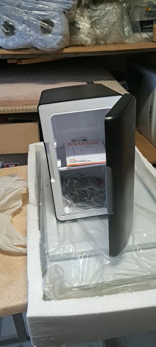 Minifrigider Astroni