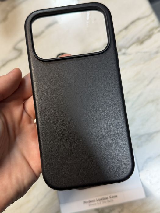 Husa iPhone 17 Pro Nomad Modern Case Black
