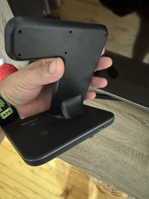 2бр. безжични зарядни 3 в 1