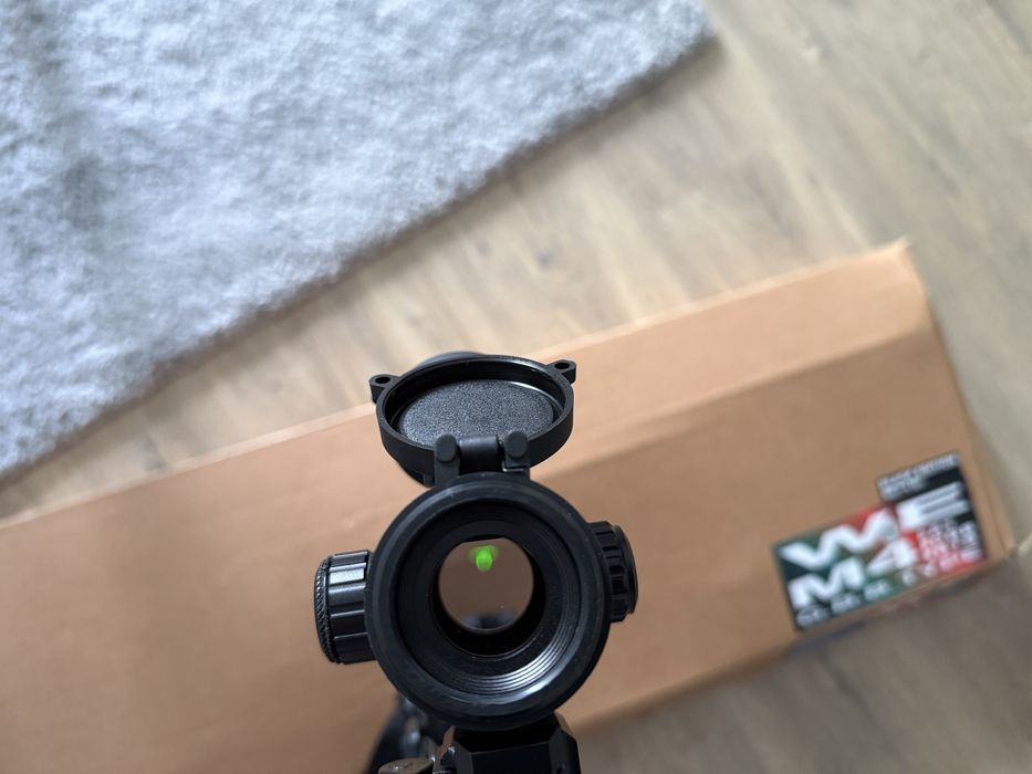 Arma airsoft WE M4 A1 Gas Blow Back Green Gas GBB