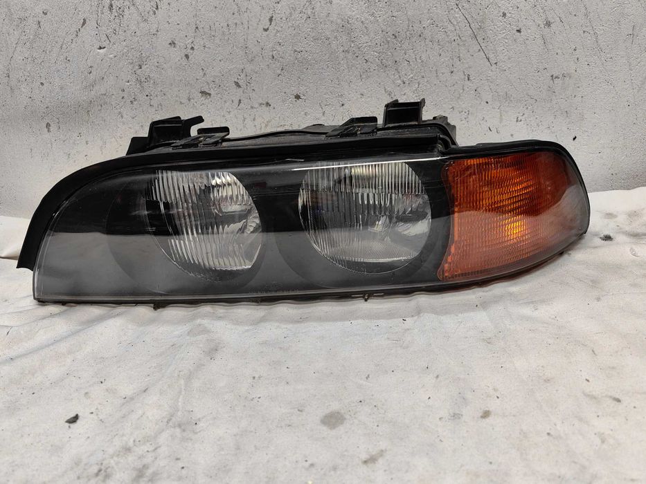 Оригинален фар БМВ 5 Е39   BMW 5 E39
