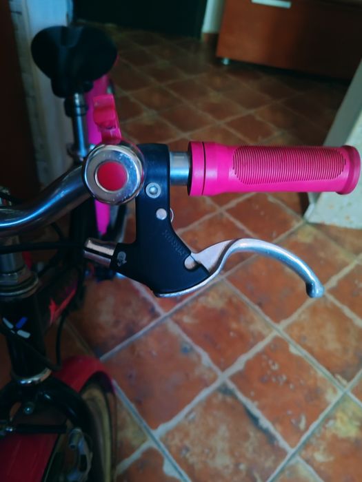 Pachet Complet: Bicicletă copii B'TWIN Original 20" + Cască + Coș + Roți ajutătoare