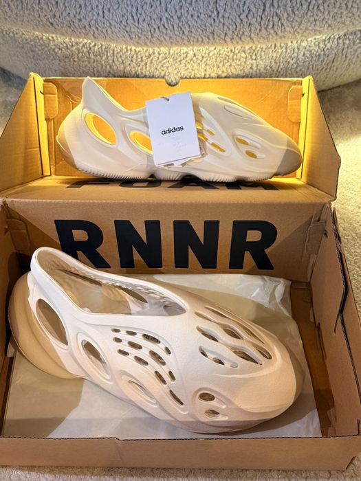 Papuci Foam Runner Crem / Cream