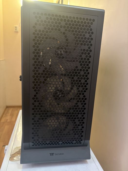 Therlmaltake cares корпус