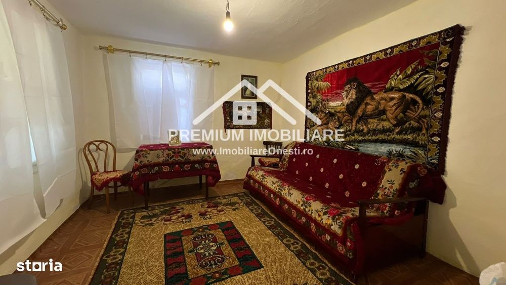 Casa batraneasca cu 1042 mp teren