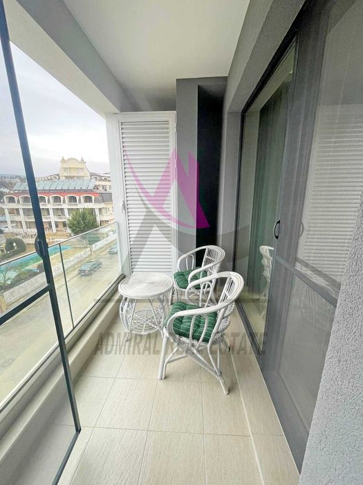 Дава се под наем Двустаен апартамент в к.к. Св.Св. Константин и Елена - 67 кв.м за 700 € - Снимка #3