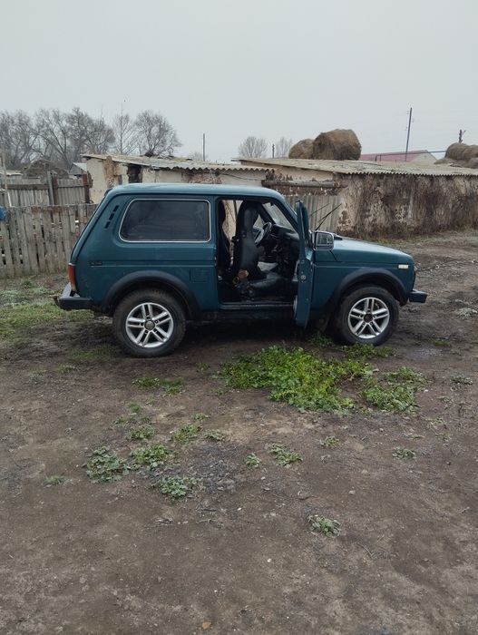 Продам ниву трёх дверка