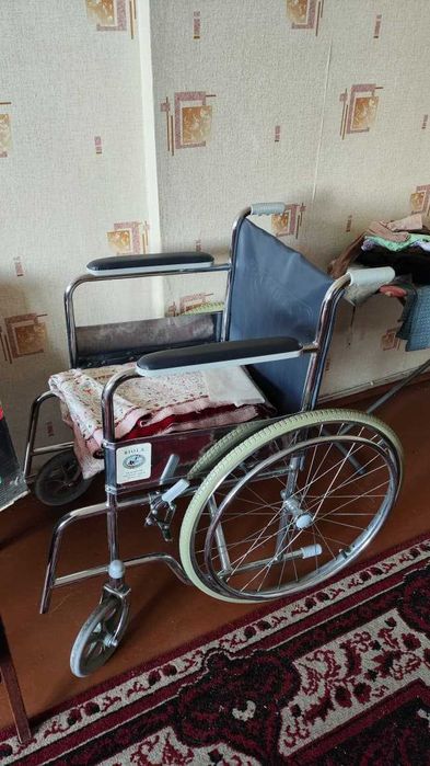 Инвалидная коляска
