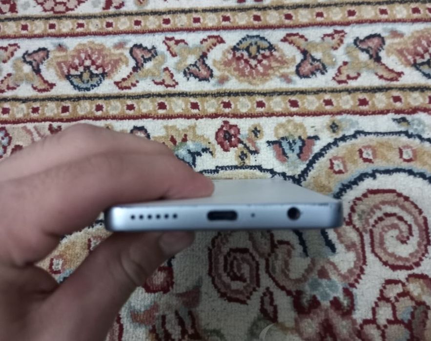 Телефон Tecno Camon