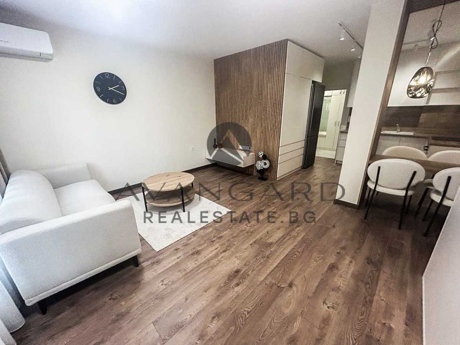 оф.21296 Луксозен Едностаен Смирненски