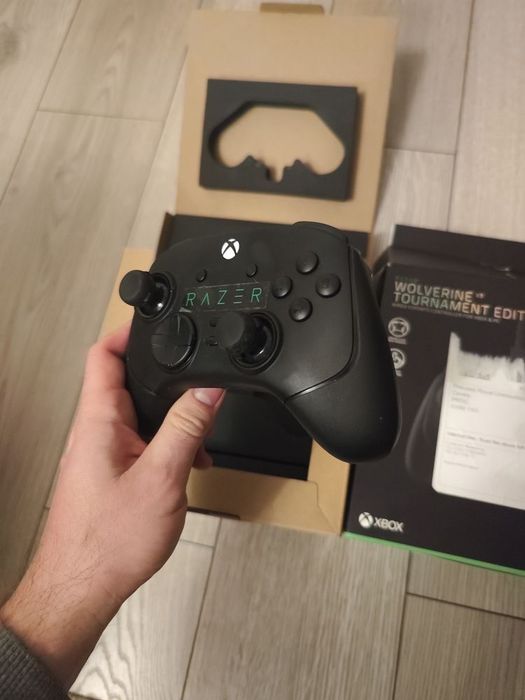 Controller razer wolverine