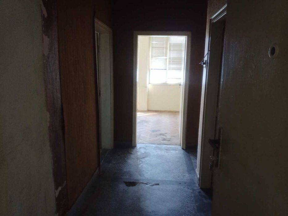 Продава се Четиристаен апартамент в Пазарджик, Запад - 87 кв.м за 684 €/кв.м - Снимка #2