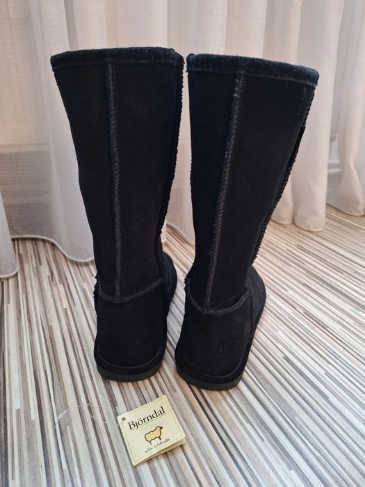 Cizme piele Björndal gen UGG mărime 36.