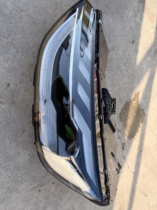 Far Audi A4 B9 facelift Matrix Led stanga 8W0941035E