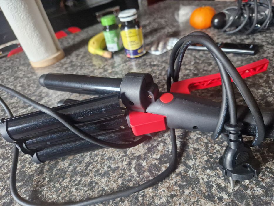 Uscator, ondulator, perie rotativă, placa par