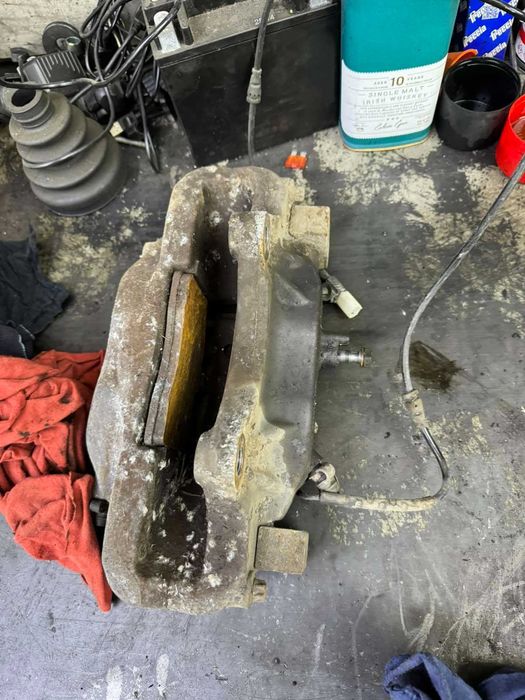 Спирачни апарати за Range Rover  sport (brembo)