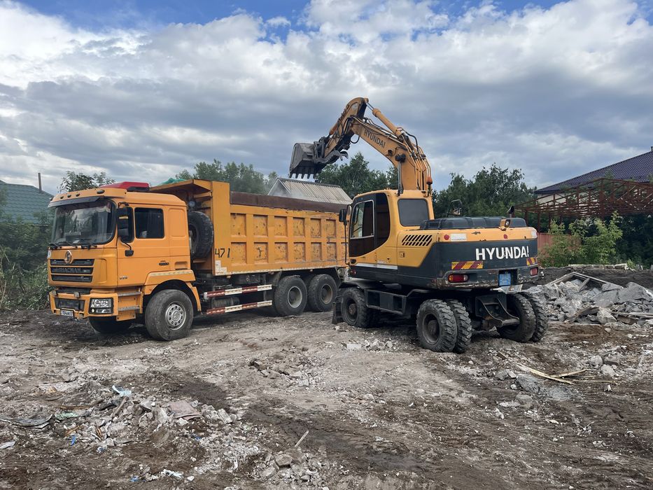 Котлован, снос, экскаваторы