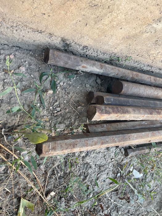 Железо угольник труба металл