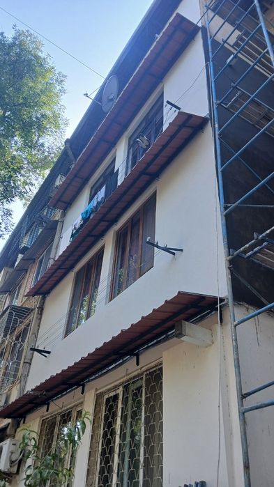 Установка козырьков и бельевых роликов на любой высоте альпинисты