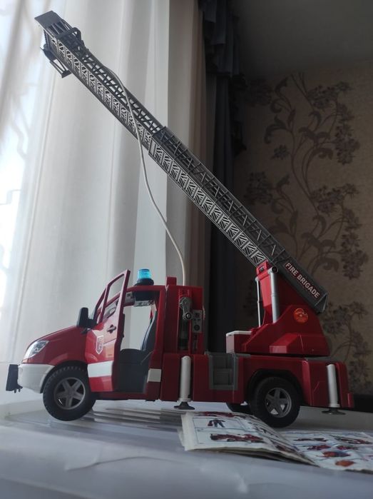 Детская машинка Bruder оригинал б/у