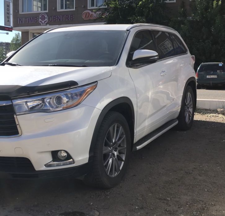 Авто шторки Toyota Highlander / Астана