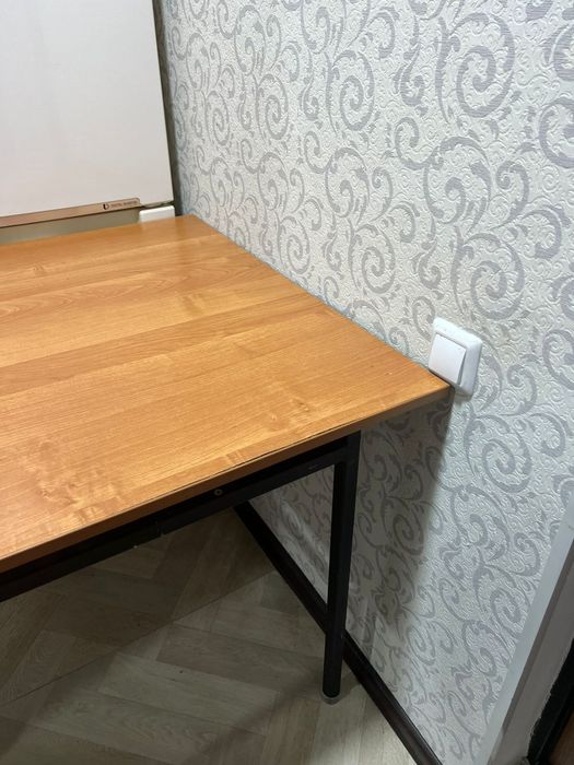 Кухонный стол 80×80см