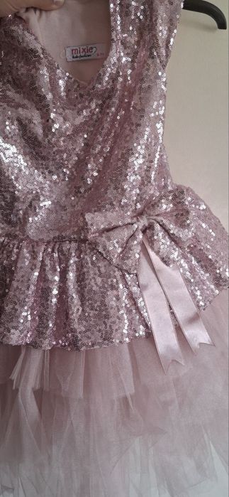 Официална детска рокля за 6-7 години