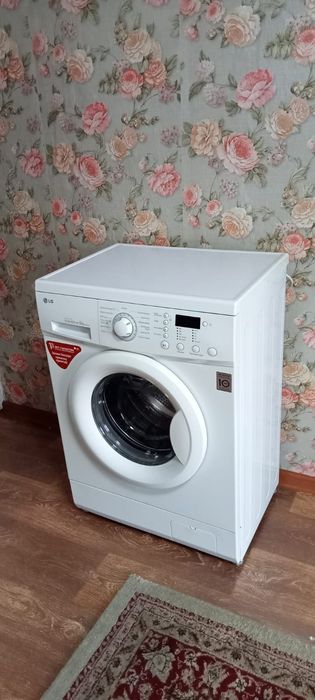 Стиральная машина автомат