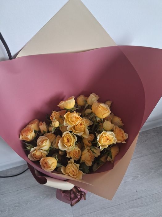 Продам цветы 3000