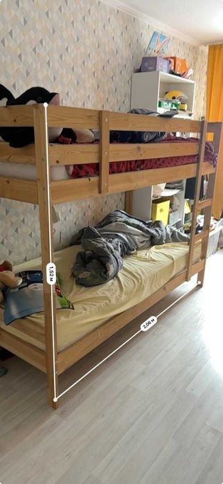 Продам кровать двухъярусную IKEA