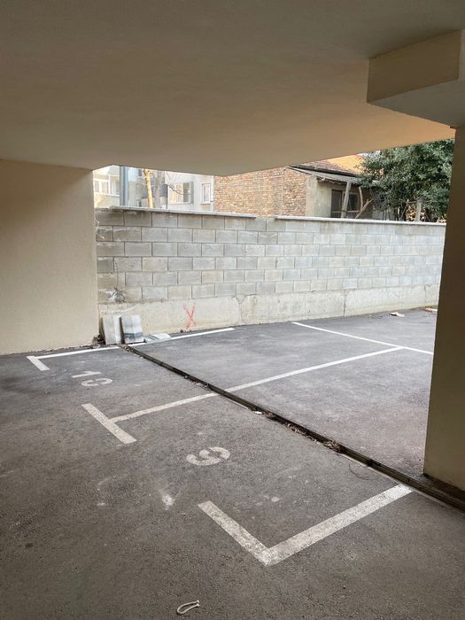 Дава се под наем Гараж / Паркомясто в Варна, Погреби - 15 кв.м за 76.5 € - Снимка #2