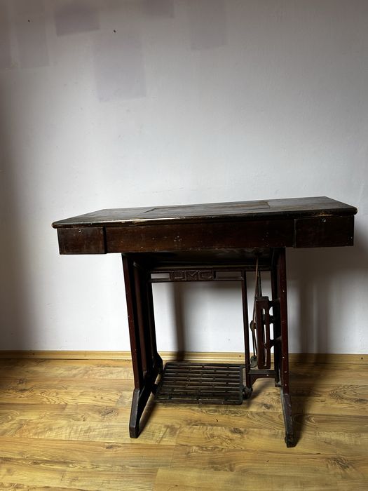 Masina de cusut Casnica Super Cugir