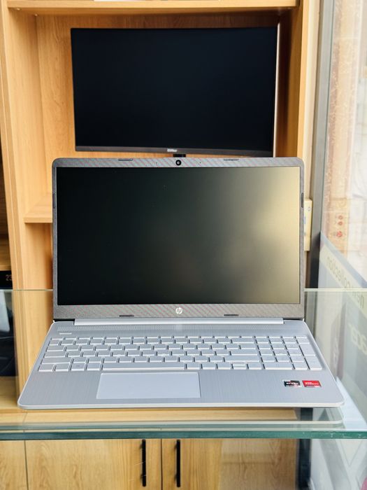 HP Laptop 15s-eq2223AU Ryzen 5 5500U