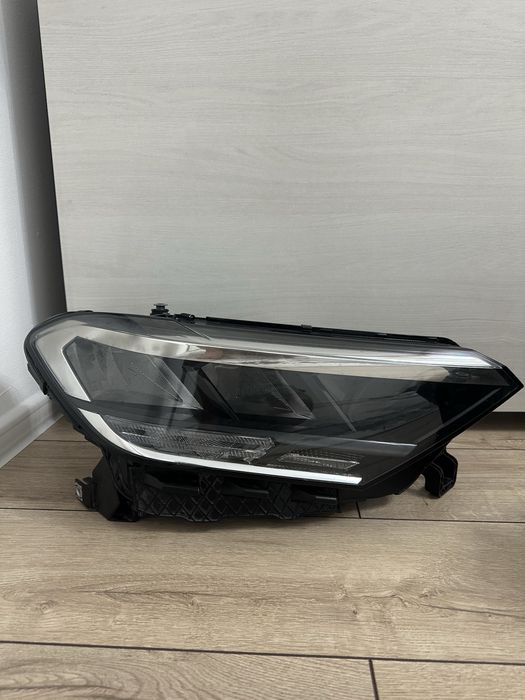 Оригинальные фары Polo 2020