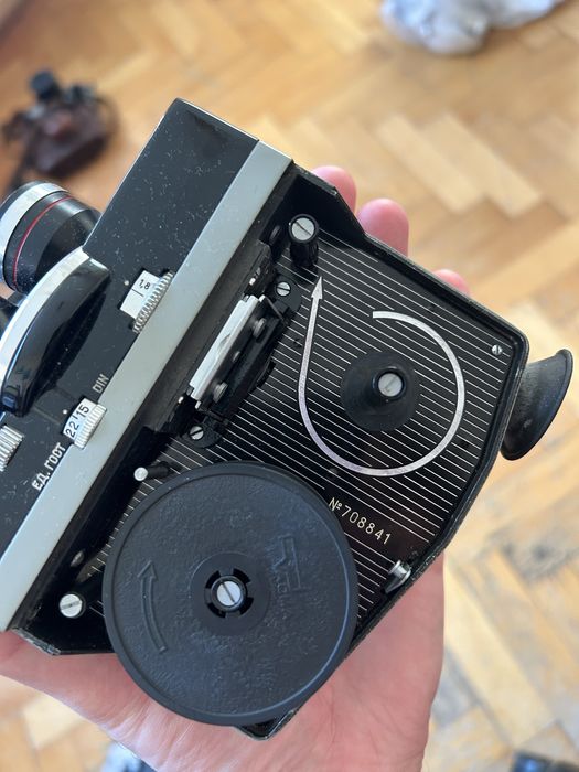 Съветска филмова камера "Екран-4"