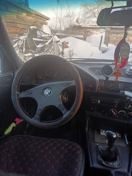 Продам BMW е-34. 520