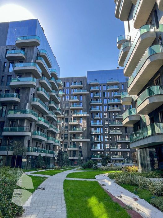 Parkwood Продается 4 комнатная квартира коробка Госпитальный