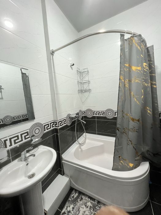 Yangi 3-xonali uy ijaraga!