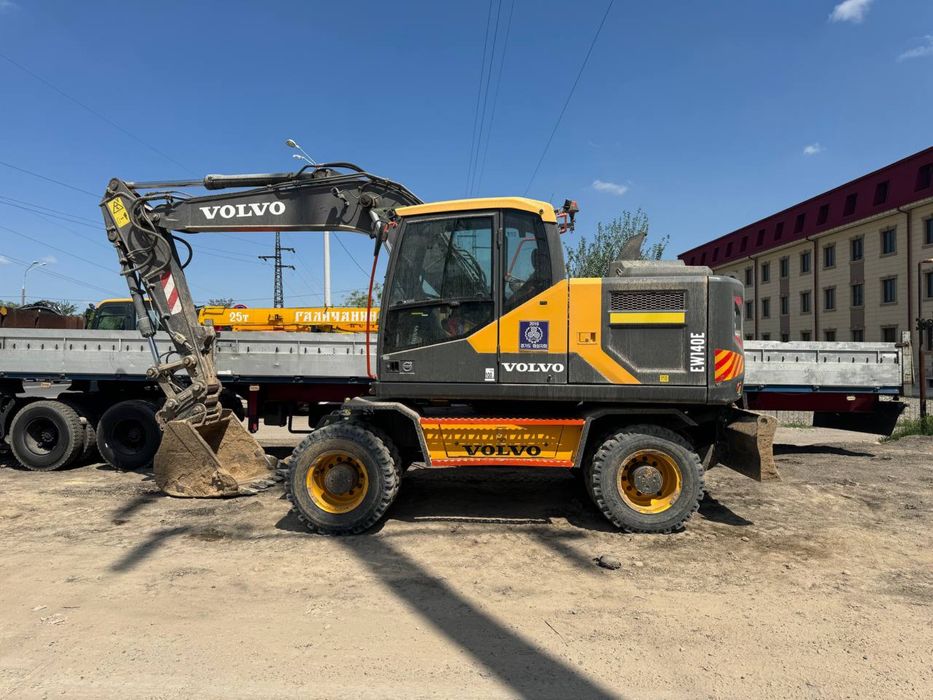 Ekskavator xizmati 140 volvo mini 60 volvo 10 yil staj sifatka kafolat