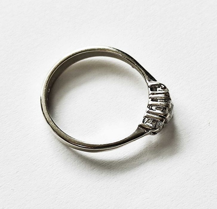 (AG 35) Inel aur alb 18K 2.14gr b.31584 / 1082 Lei  Garantie 2 ani!