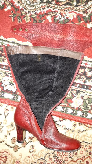 Продам осенние сапоги