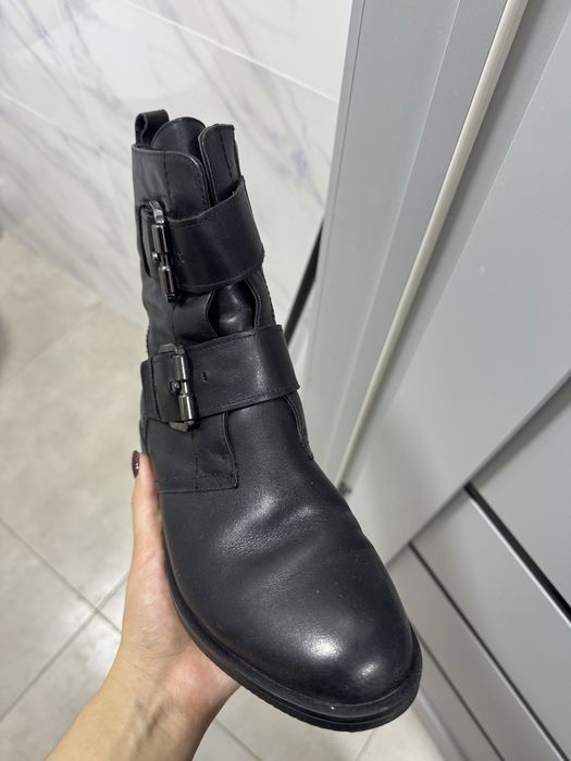Ботинки женские