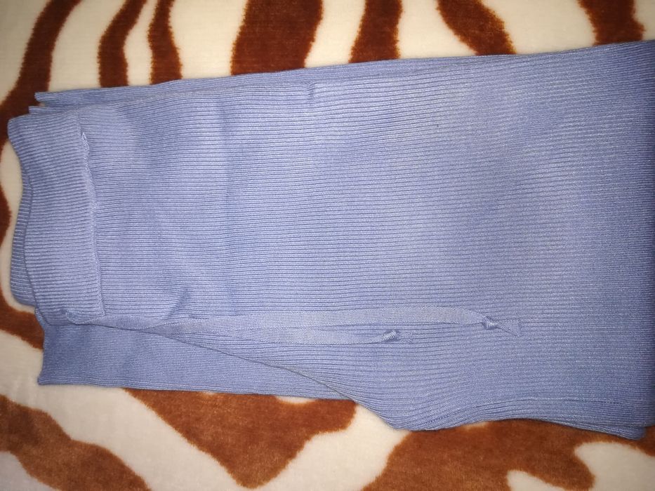 Pantaloni Stradivarius mărimea 24,purtati o data, impecabili