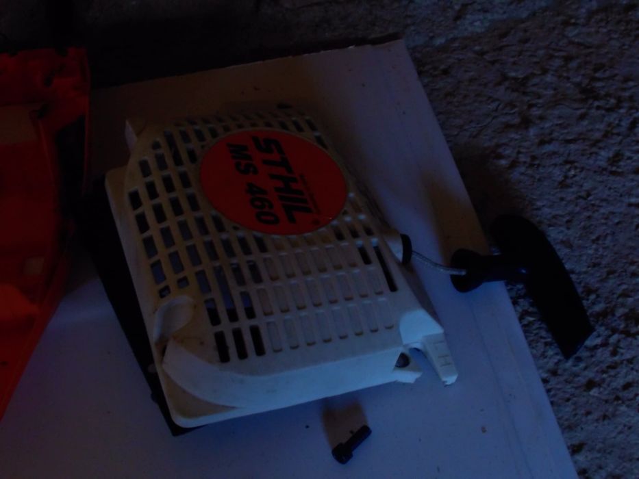 Китайска моторна резачка Stihl на часи