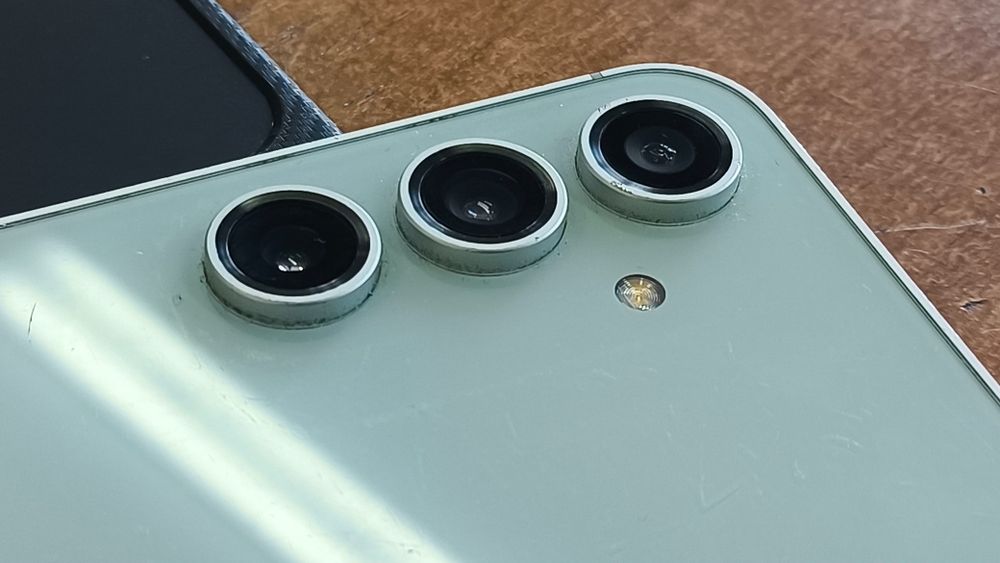 Samsung s23fe атырау