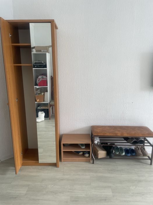 Продам шкаф в прихожую