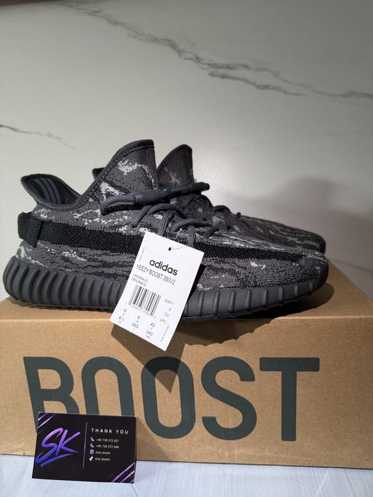 Yeezy 350v2 dark salt