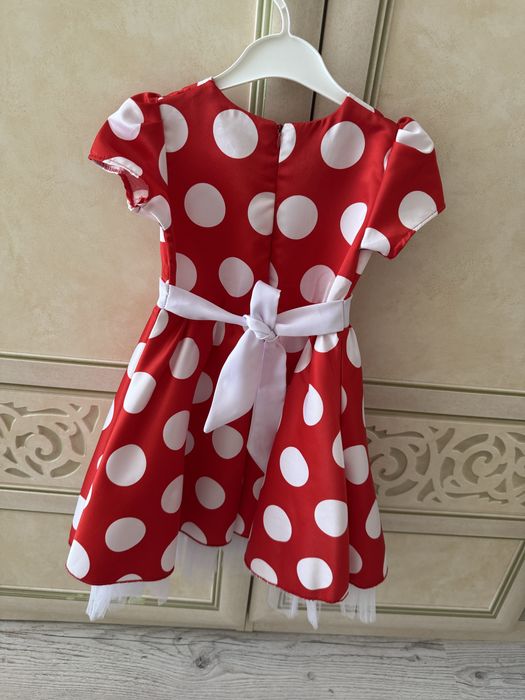 Нарядное платье в Горошек, красный