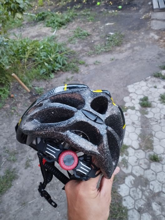 Велосипедный шлем